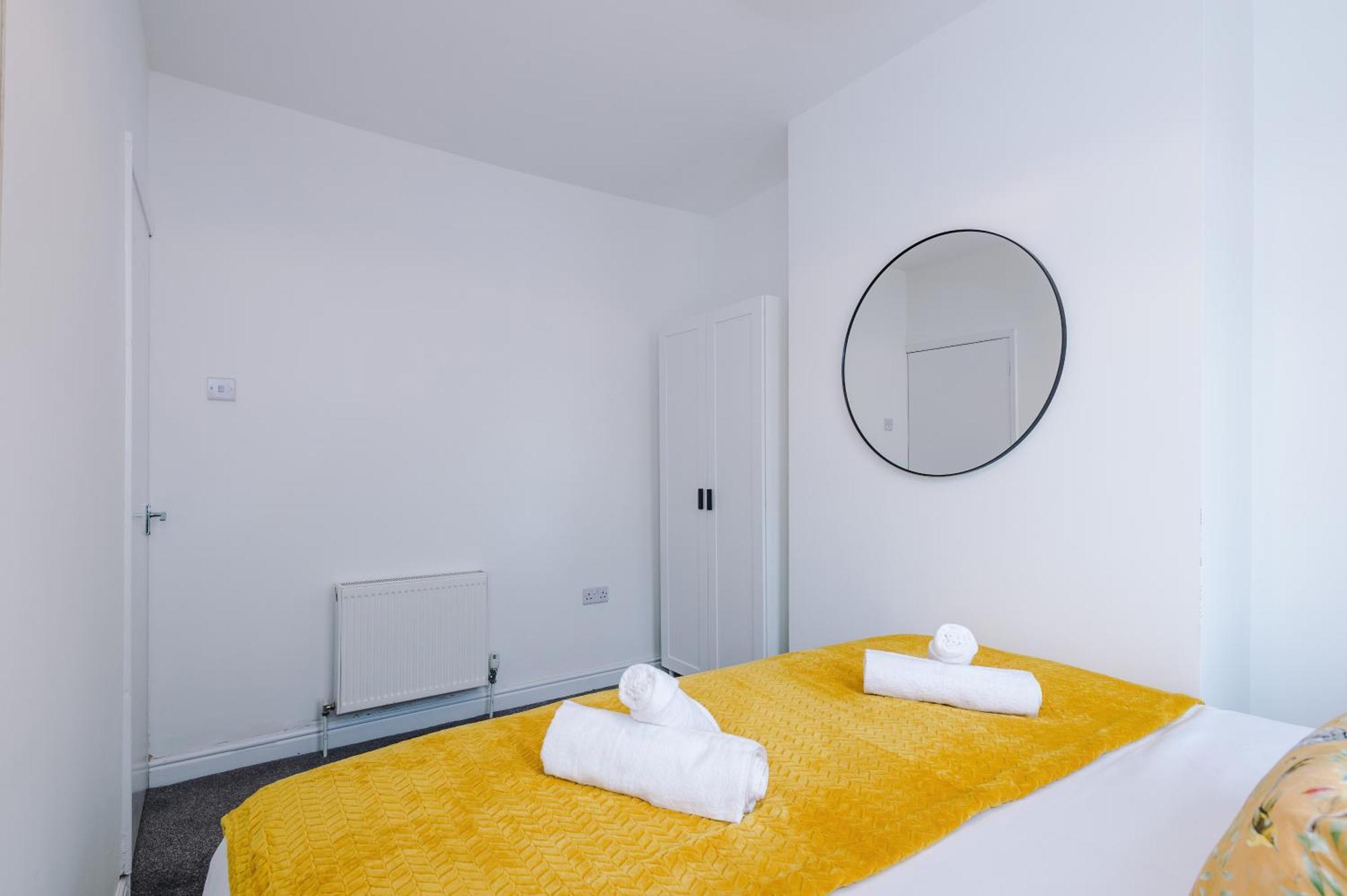 Modern Premium 3 Bed Hidden Gem - Central Location Барнслі Екстер'єр фото